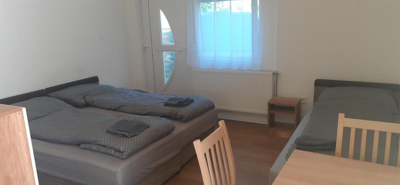 Apartment Borti *